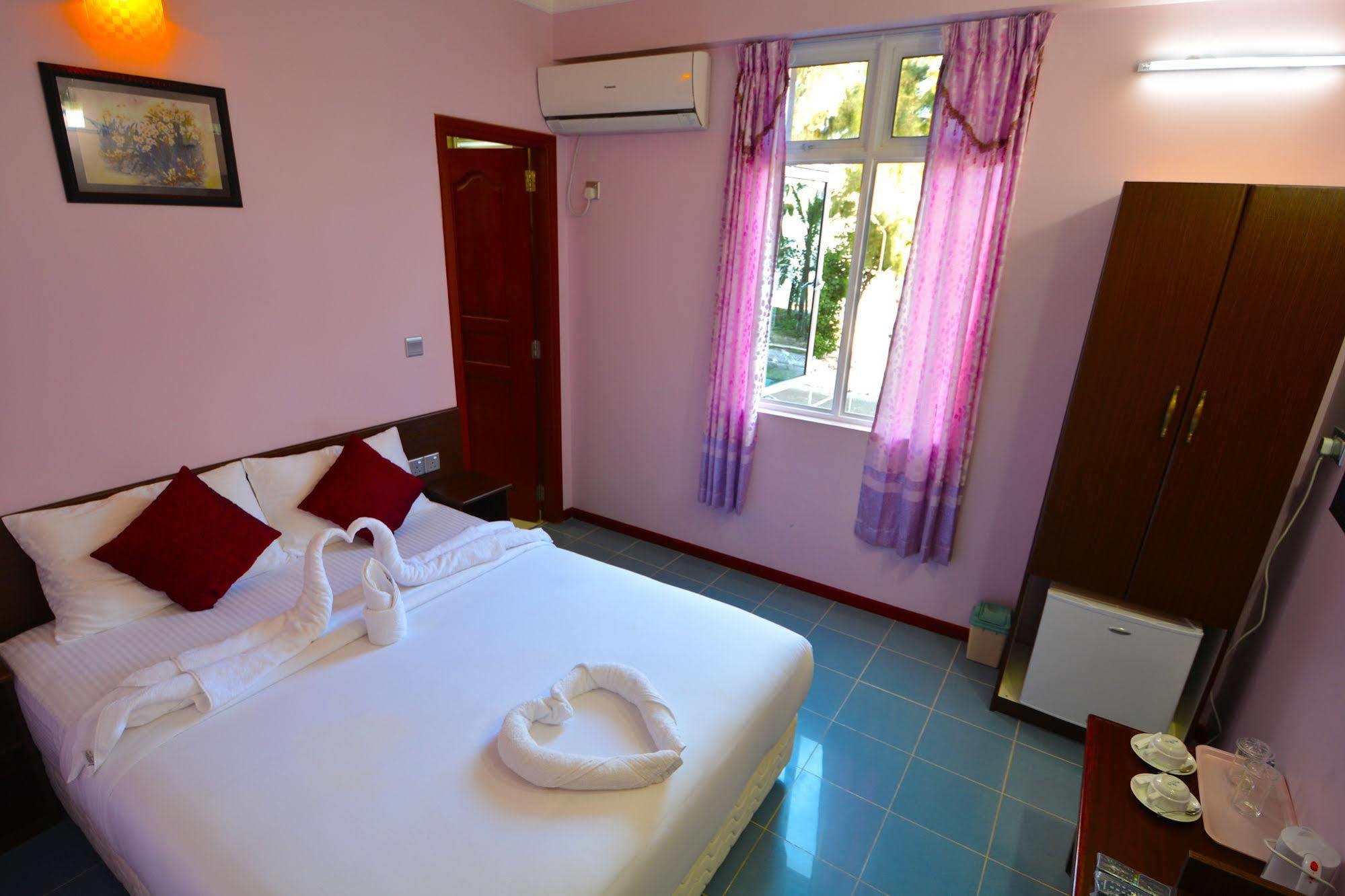 Coral Queen Inn Hulhumale Zewnętrze zdjęcie